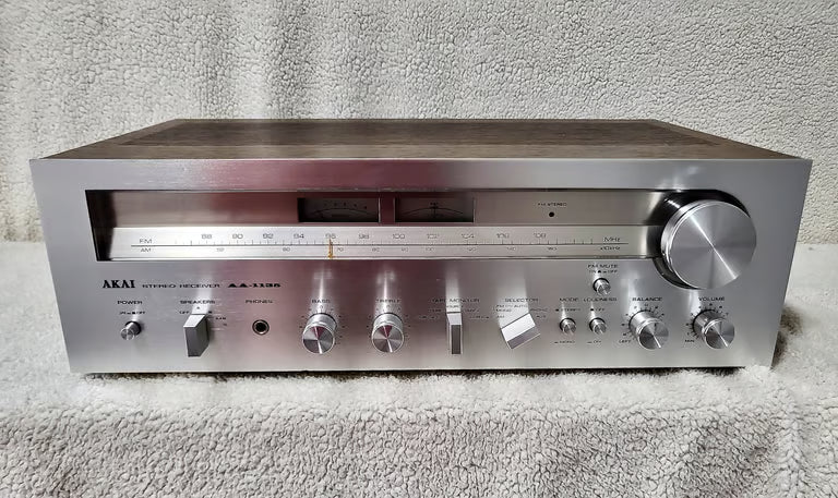Akai AA-1135 Stereo Receiver